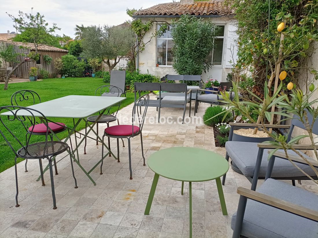 Photo 11: An accomodation located in Le Bois-Plage-en-R&eacute; on ile de R&eacute;.