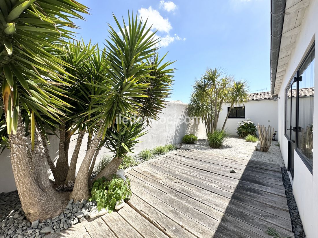 Photo 21: An accomodation located in Sainte-Marie-de-Ré on ile de Ré.