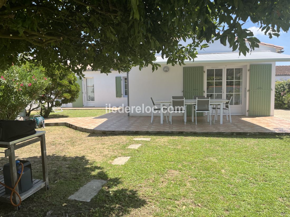 Photo 26: An accomodation located in Le Bois-Plage-en-R&eacute; on ile de R&eacute;.