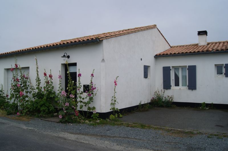 Photo 6: An accomodation located in Saint-Clément-des-Baleines on ile de Ré.