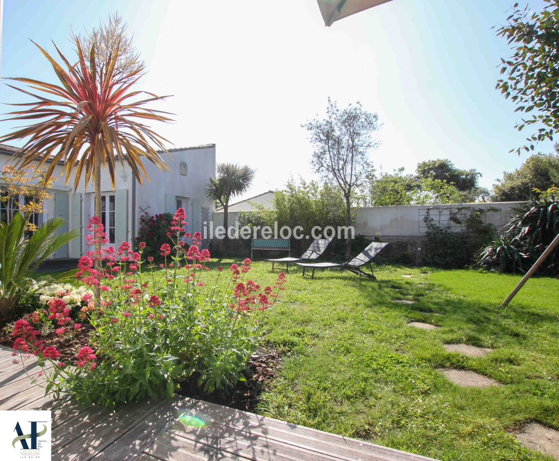 Photo 5: An accomodation located in Saint-Cl&eacute;ment-des-Baleines on ile de R&eacute;.