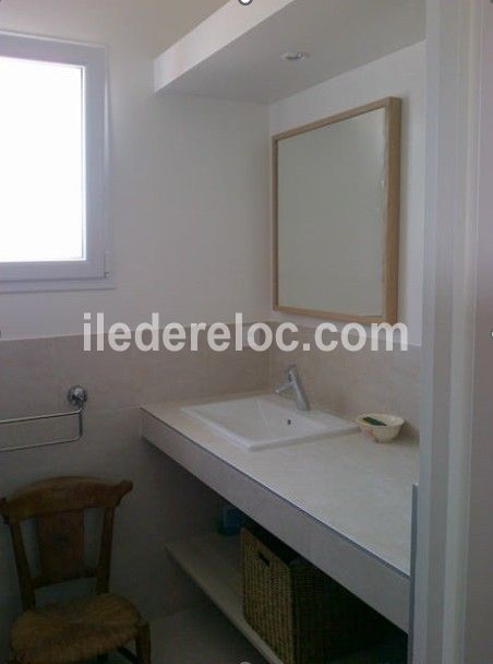 Photo 20: An accomodation located in La Couarde-sur-mer on ile de R&eacute;.