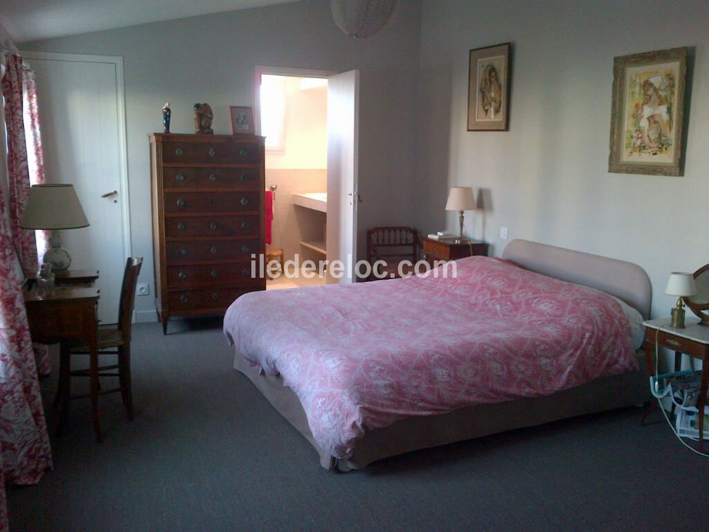 Photo 18: An accomodation located in La Couarde-sur-mer on ile de Ré.