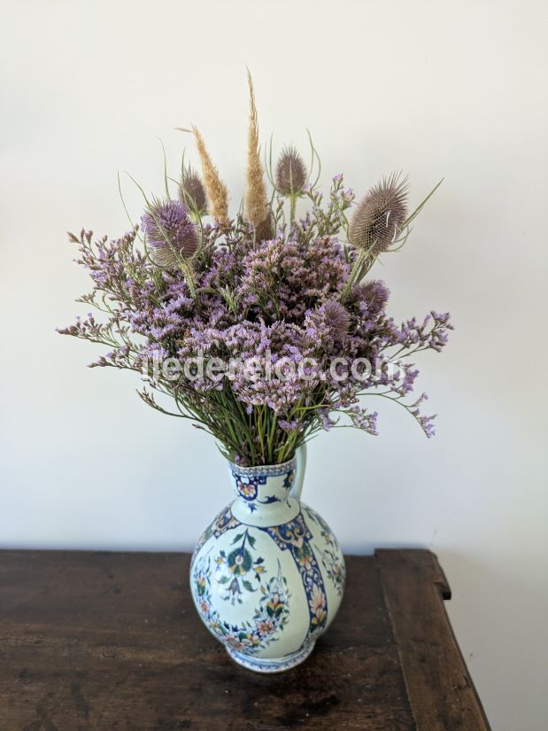 Photo 13: An accomodation located in La Couarde-sur-mer on ile de Ré.