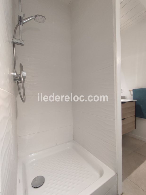 Photo 11: An accomodation located in Le Bois-Plage-en-Ré on ile de Ré.