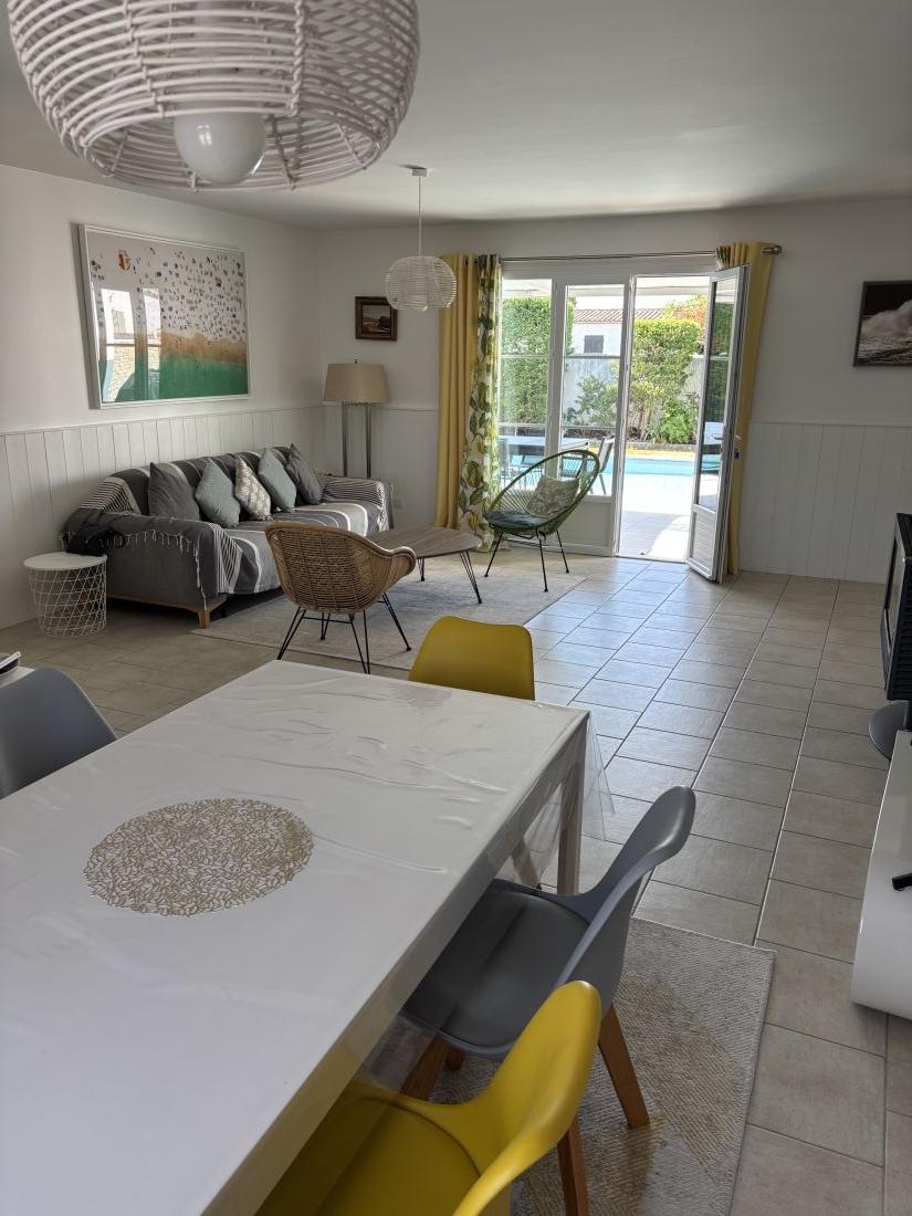 Photo 20: An accomodation located in Sainte-Marie-de-R&eacute; on ile de R&eacute;.