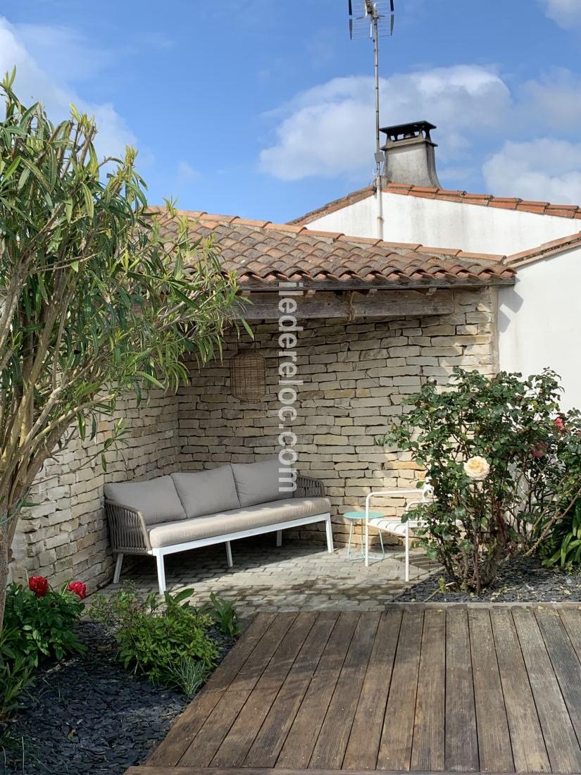 Photo 31: An accomodation located in Sainte-Marie-de-R&eacute; on ile de R&eacute;.