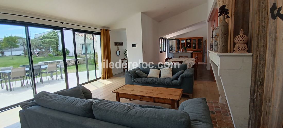 Photo 6: An accomodation located in La Flotte-en-Ré on ile de Ré.