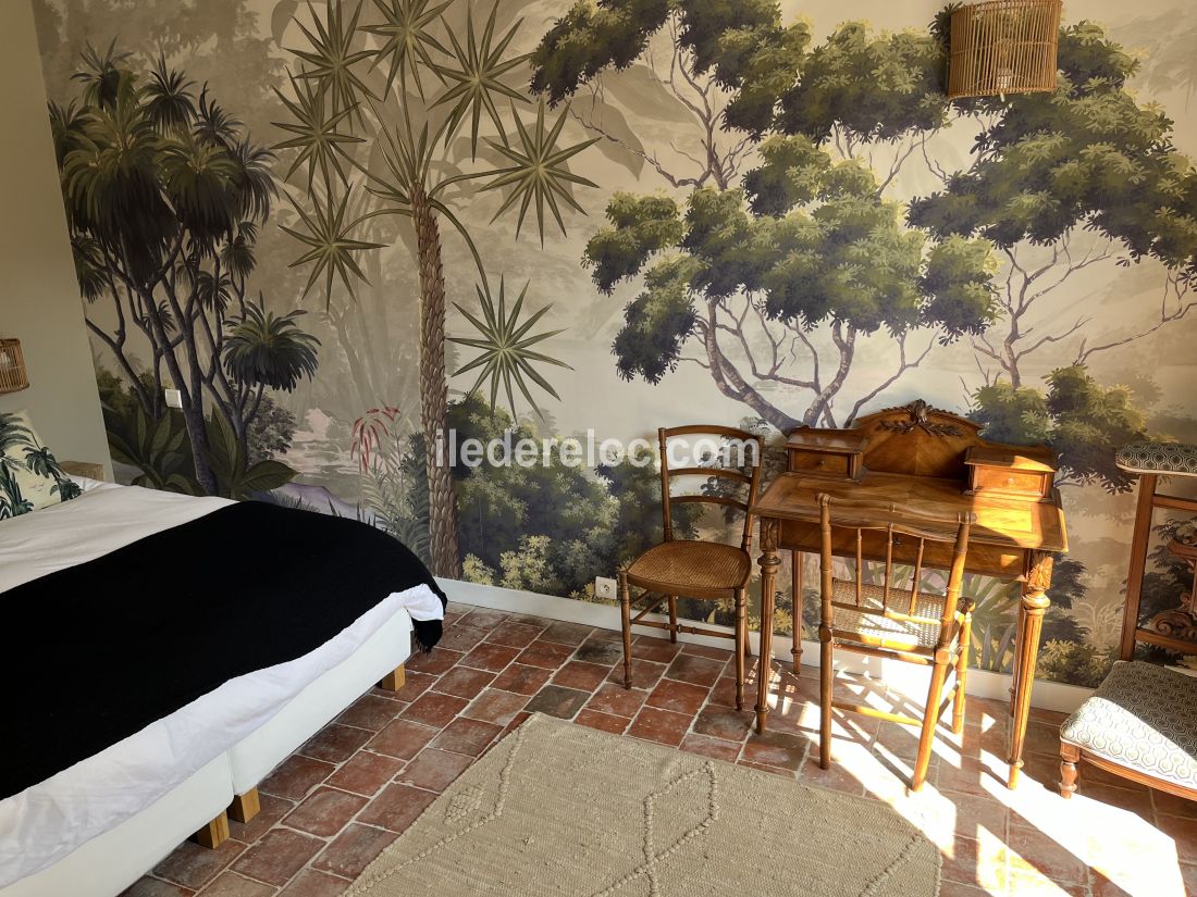 Photo 8: An accomodation located in La Couarde-sur-mer on ile de R&eacute;.