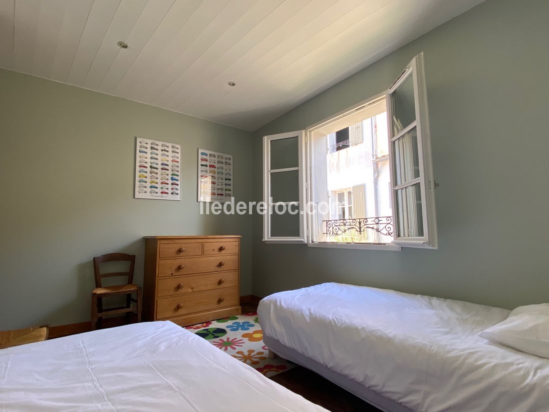 Photo 11: An accomodation located in La Couarde-sur-mer on ile de R&eacute;.