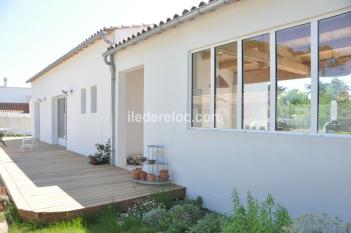 ile de ré Exceptional location for this magnificent holiday home