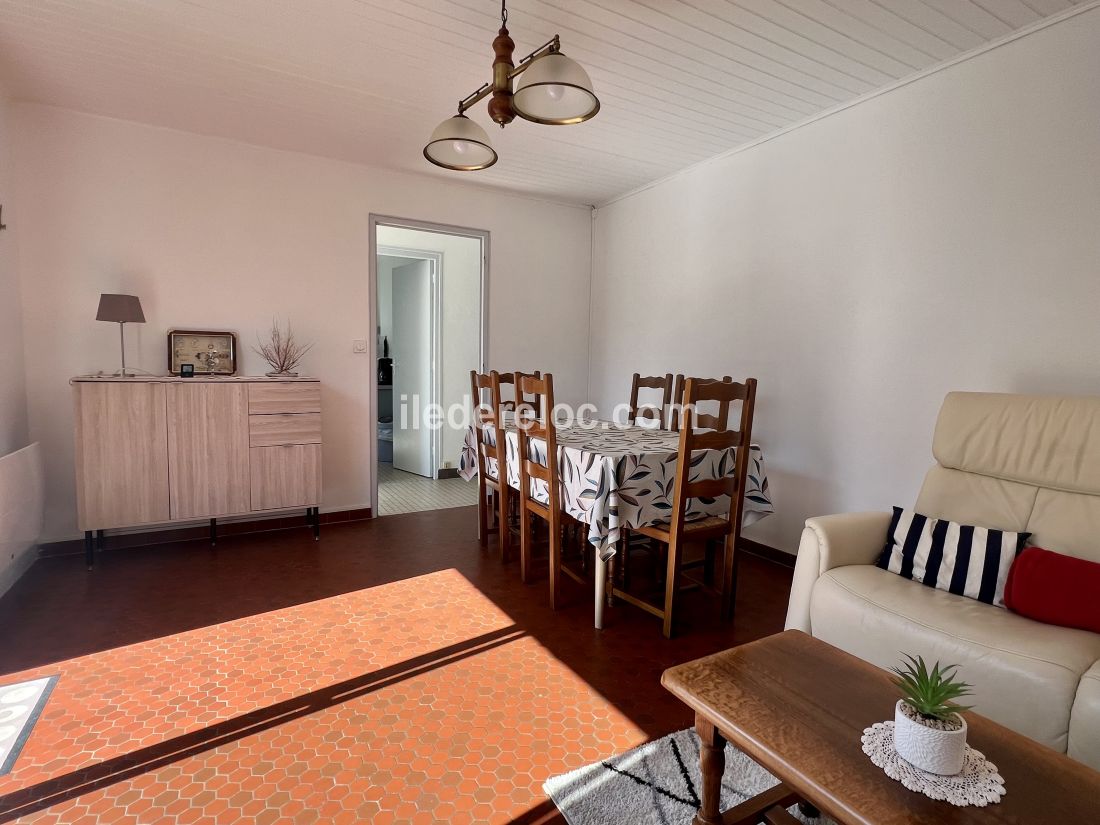 Photo 5: An accomodation located in La Flotte-en-R&eacute; on ile de R&eacute;.