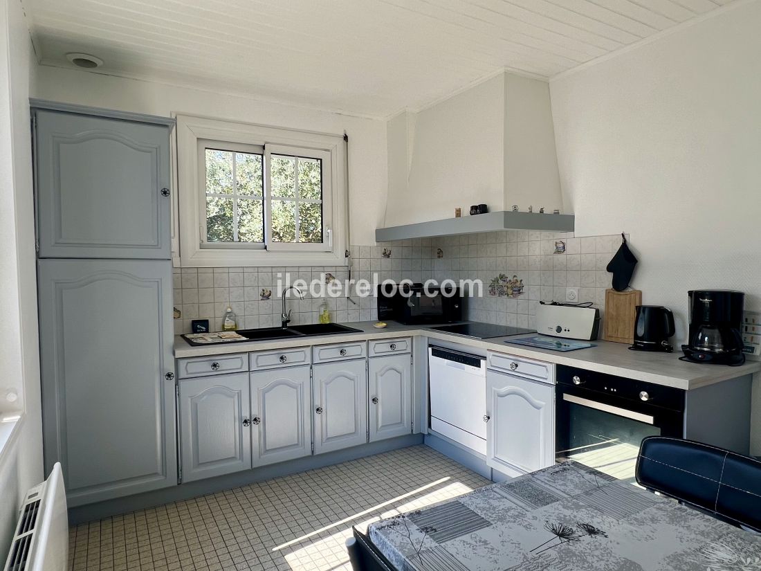 Photo 8: An accomodation located in La Flotte-en-R&eacute; on ile de R&eacute;.