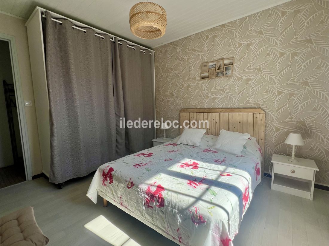 Photo 11: An accomodation located in La Flotte-en-R&eacute; on ile de R&eacute;.