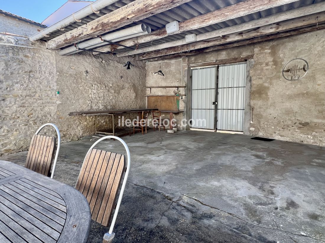 Photo 14: An accomodation located in La Flotte-en-R&eacute; on ile de R&eacute;.