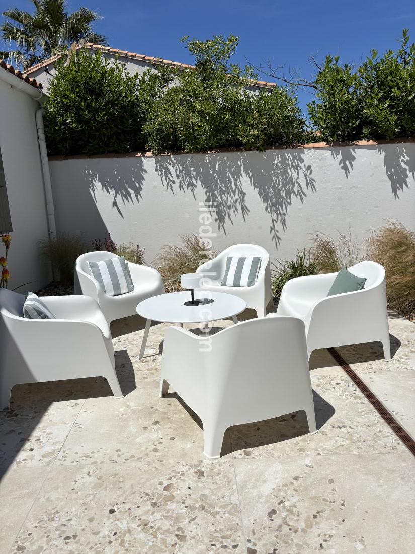 Photo 36: An accomodation located in Le Bois-Plage-en-Ré on ile de Ré.
