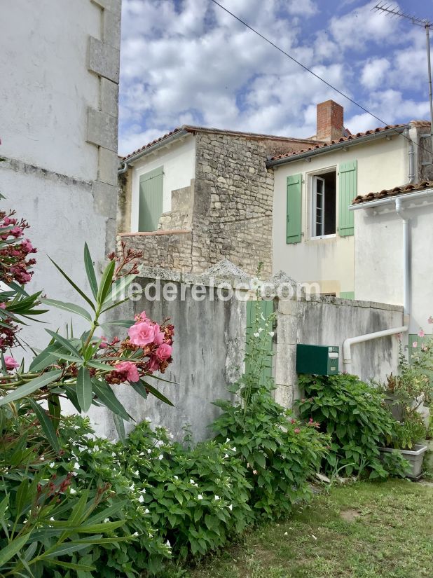 Photo 19: An accomodation located in Sainte-Marie-de-Ré on ile de Ré.