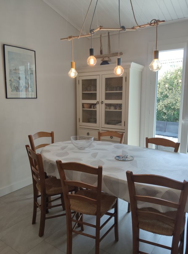 Photo 13: An accomodation located in Sainte-Marie-de-Ré on ile de Ré.