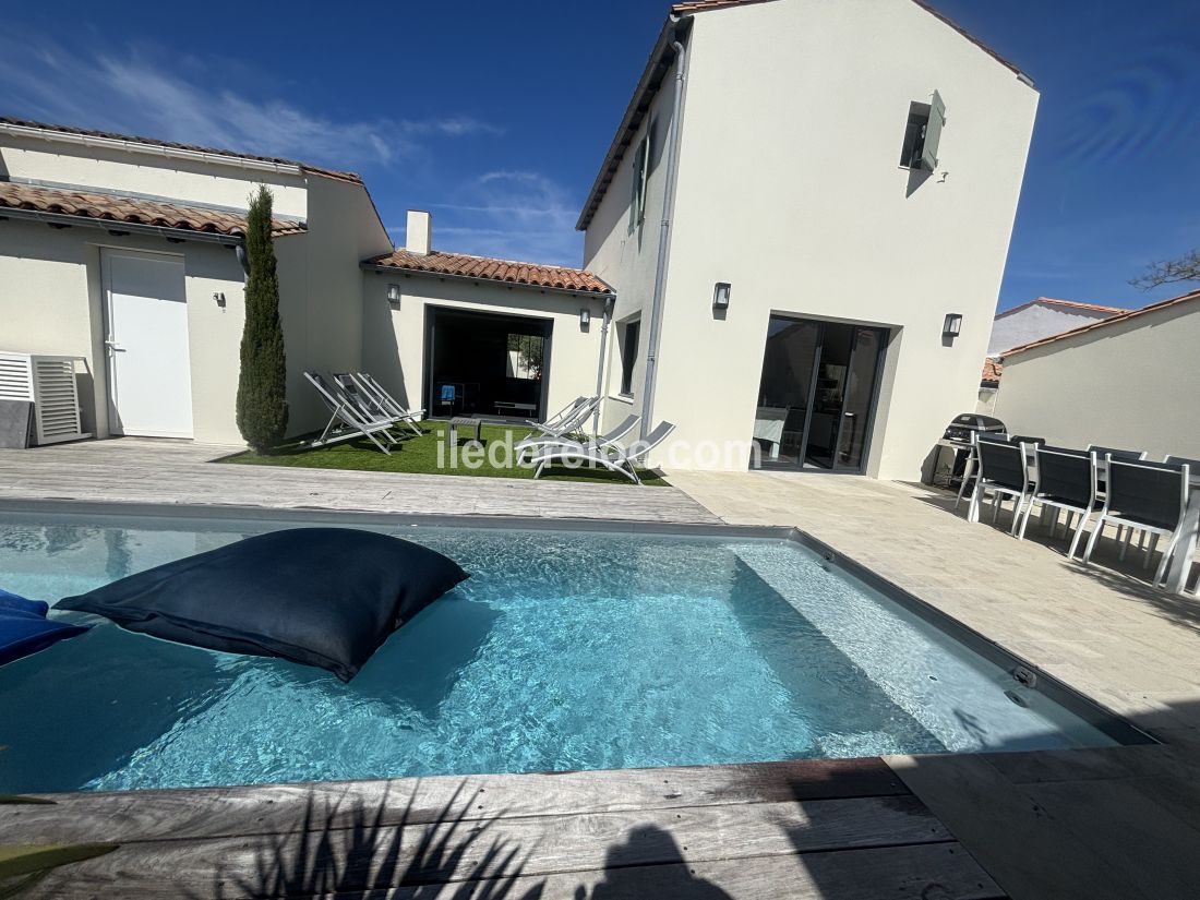 Photo 4: An accomodation located in La Flotte-en-Ré on ile de Ré.