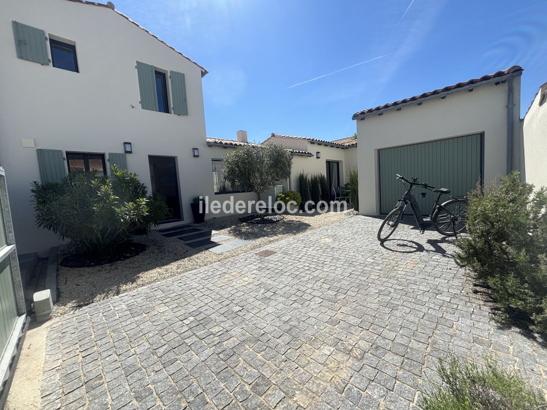 Photo 14: An accomodation located in La Flotte-en-Ré on ile de Ré.