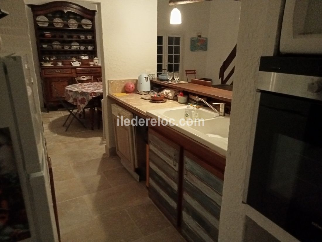 Photo 6: An accomodation located in Le Bois-Plage-en-R&eacute; on ile de R&eacute;.