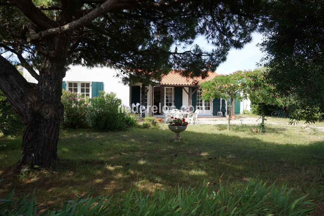 Photo 1: An accomodation located in Loix on ile de Ré.