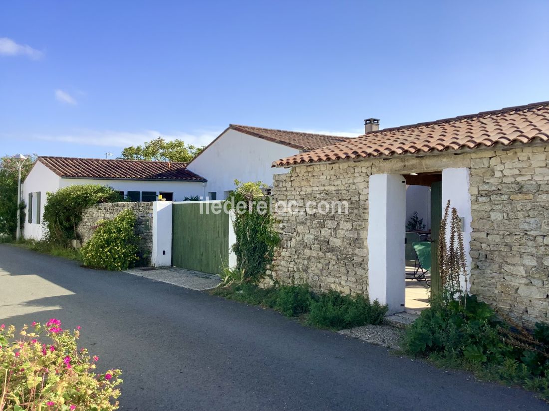 Photo 37: An accomodation located in Sainte-Marie-de-Ré on ile de Ré.