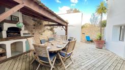 Ile de Ré:Charming villa in the center of couarde with courtyard