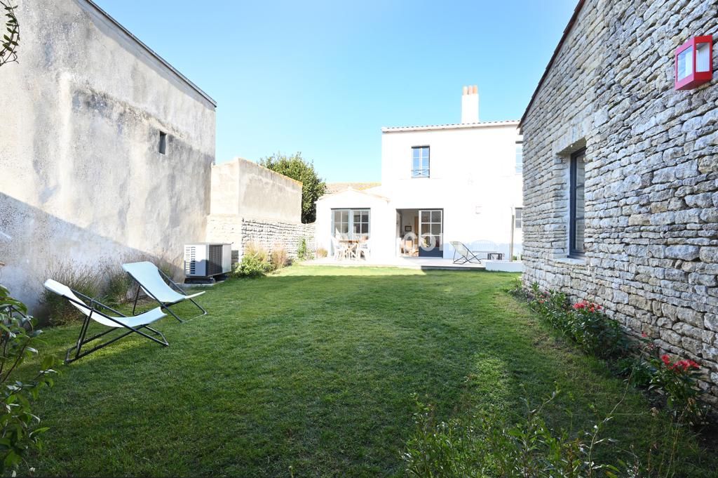 Photo 7: An accomodation located in Ars en Ré on ile de Ré.