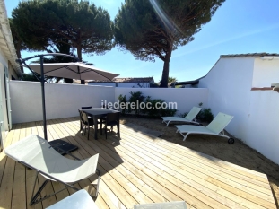 Ile de Ré:House aurore in beautiful residence at bois plage