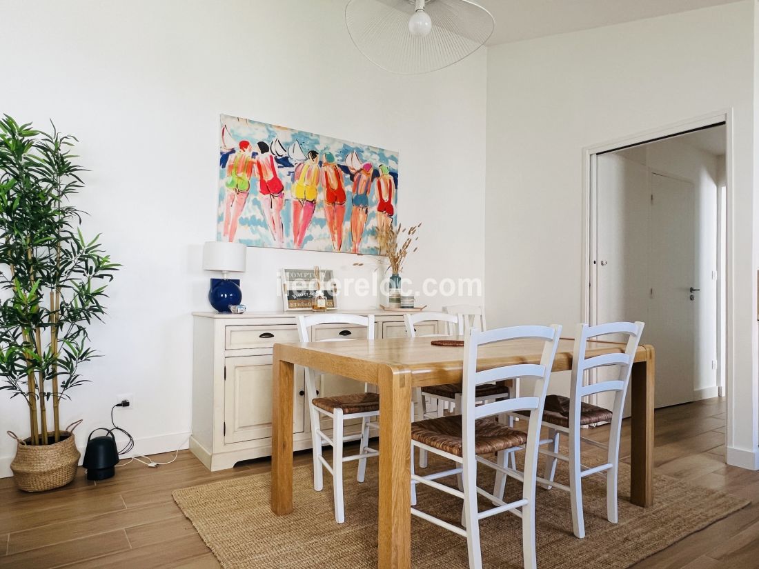 Photo 5: An accomodation located in La Flotte-en-R&eacute; on ile de R&eacute;.