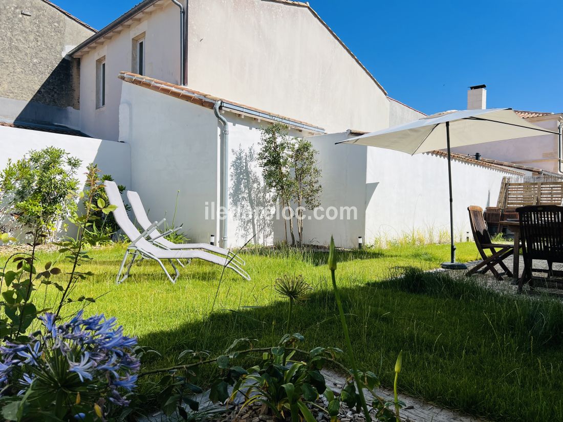 Photo 13: An accomodation located in La Flotte-en-Ré on ile de Ré.