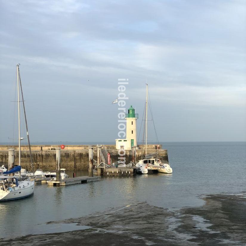 Photo 17: An accomodation located in La Flotte-en-Ré on ile de Ré.