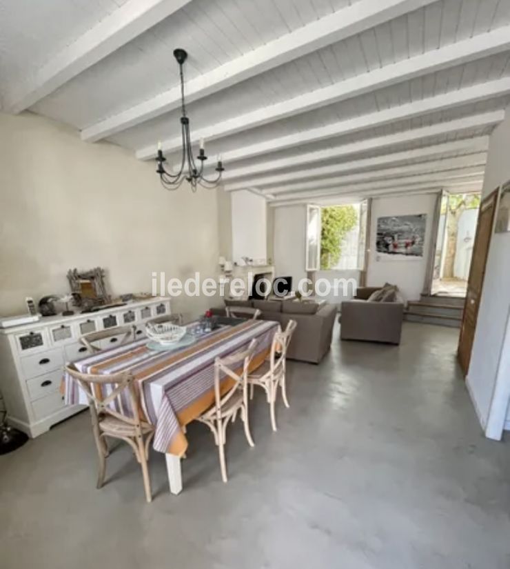 Photo 6: An accomodation located in La Flotte-en-Ré on ile de Ré.