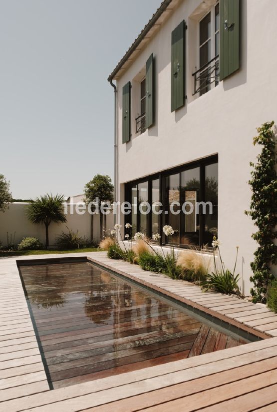 Photo 9: An accomodation located in Le Bois-Plage-en-Ré on ile de Ré.