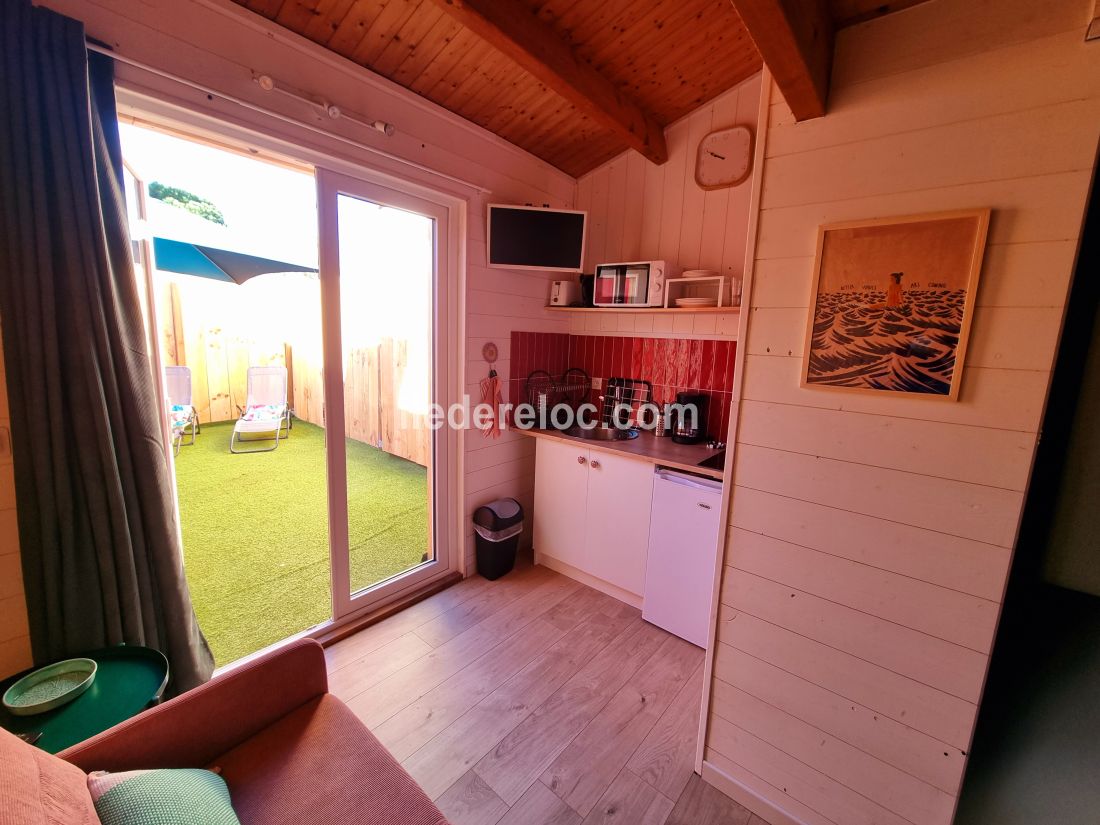 Photo 4: An accomodation located in La Couarde-sur-mer on ile de R&eacute;.