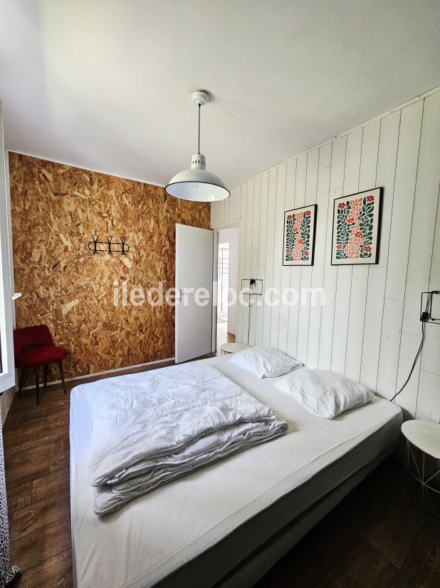 Photo 12: An accomodation located in La Couarde-sur-mer on ile de R&eacute;.