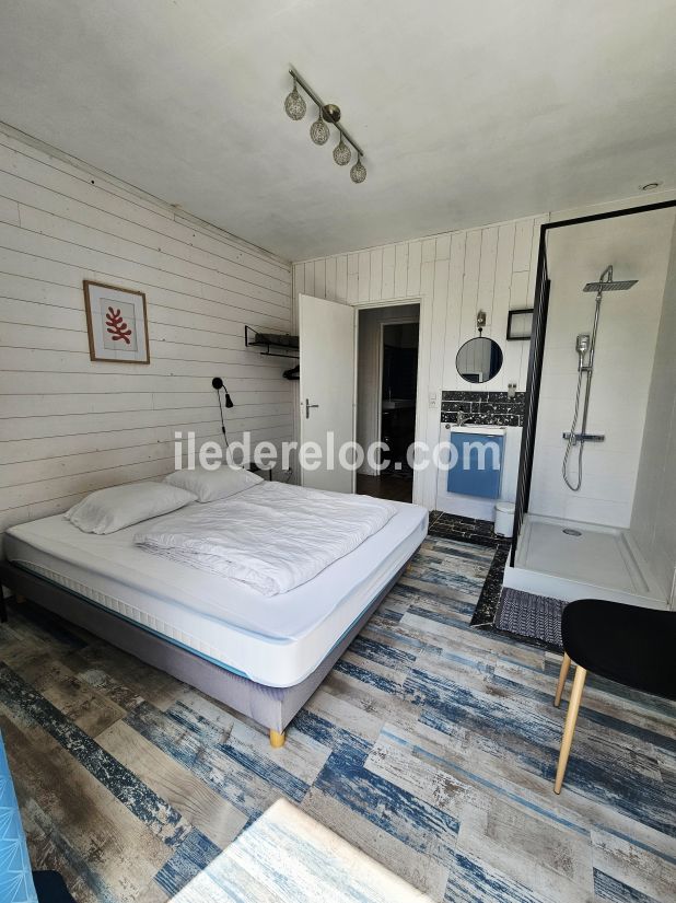 Photo 8: An accomodation located in La Couarde-sur-mer on ile de R&eacute;.