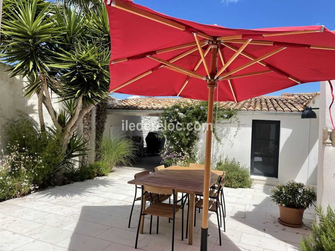 Photo 18: An accomodation located in La Flotte-en-R&eacute; on ile de R&eacute;.