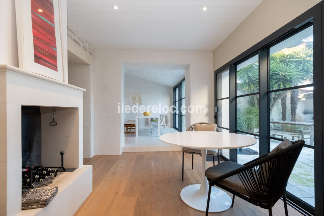 Photo 7: An accomodation located in La Flotte-en-R&eacute; on ile de R&eacute;.