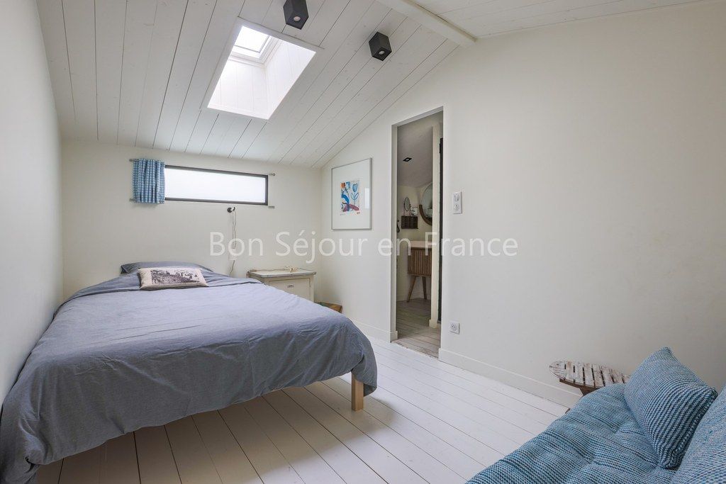 Photo 26: An accomodation located in Le Bois-Plage-en-R&eacute; on ile de R&eacute;.