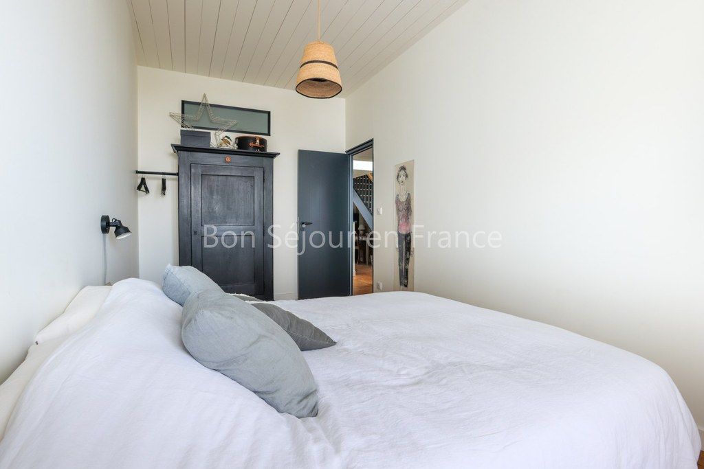 Photo 21: An accomodation located in Le Bois-Plage-en-R&eacute; on ile de R&eacute;.