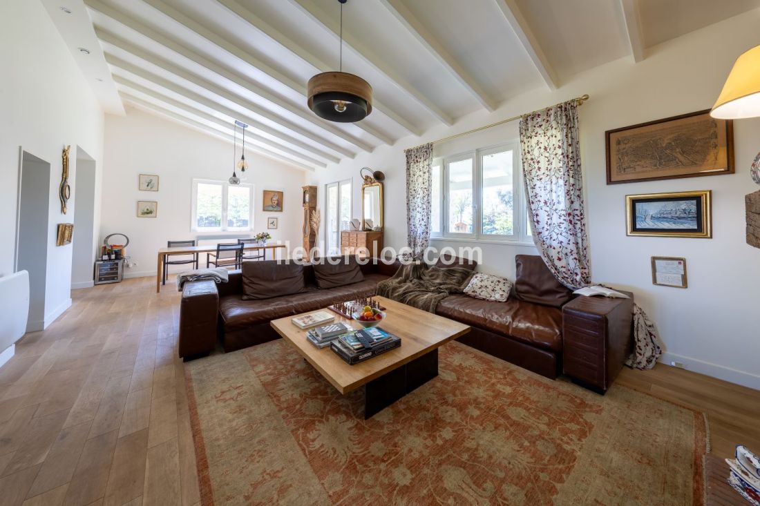 Photo 6: An accomodation located in Les Portes-en-Ré on ile de Ré.