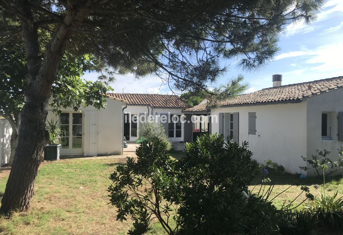 Photo 11: An accomodation located in Saint-Clément-des-Baleines on ile de Ré.