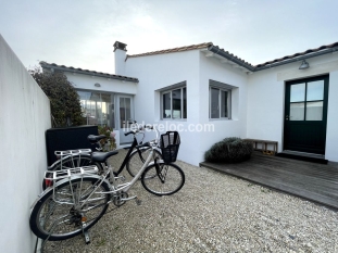 Ile de Ré:Charming family house between beach and village