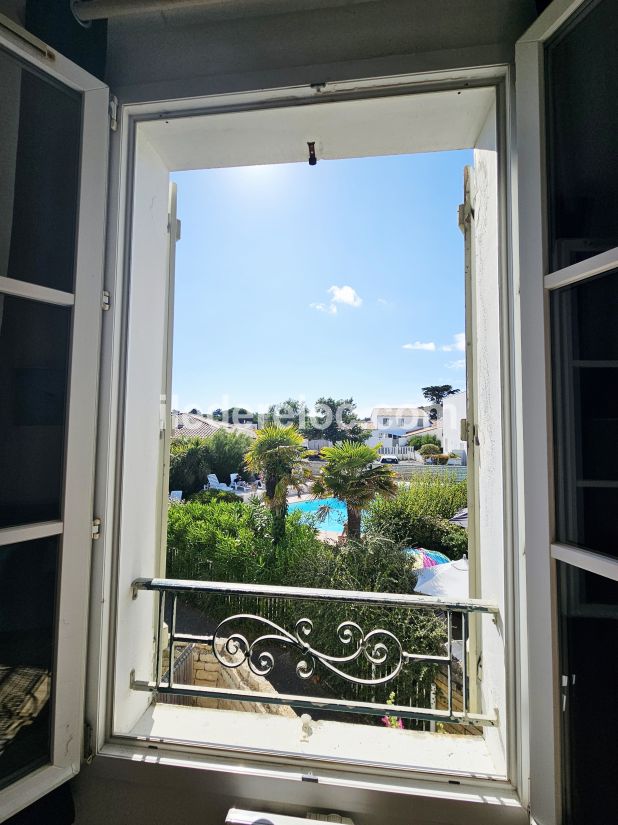 Photo 11: An accomodation located in La Couarde-sur-mer on ile de Ré.