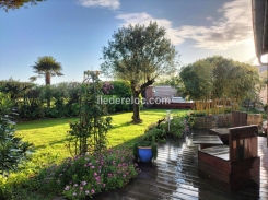 Ile de Ré:Family house with swimming pool, 10 people