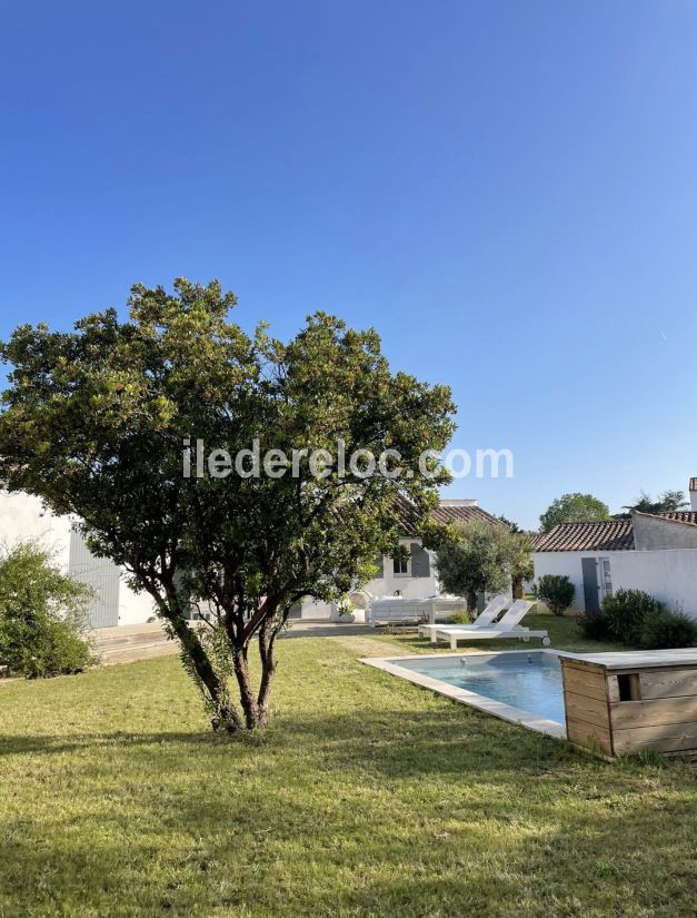 Photo 34: An accomodation located in La Couarde-sur-mer on ile de Ré.