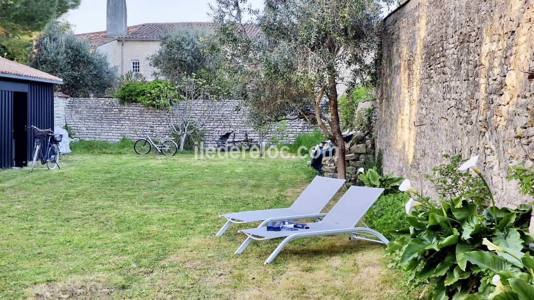 Photo 31: An accomodation located in La Flotte-en-Ré on ile de Ré.