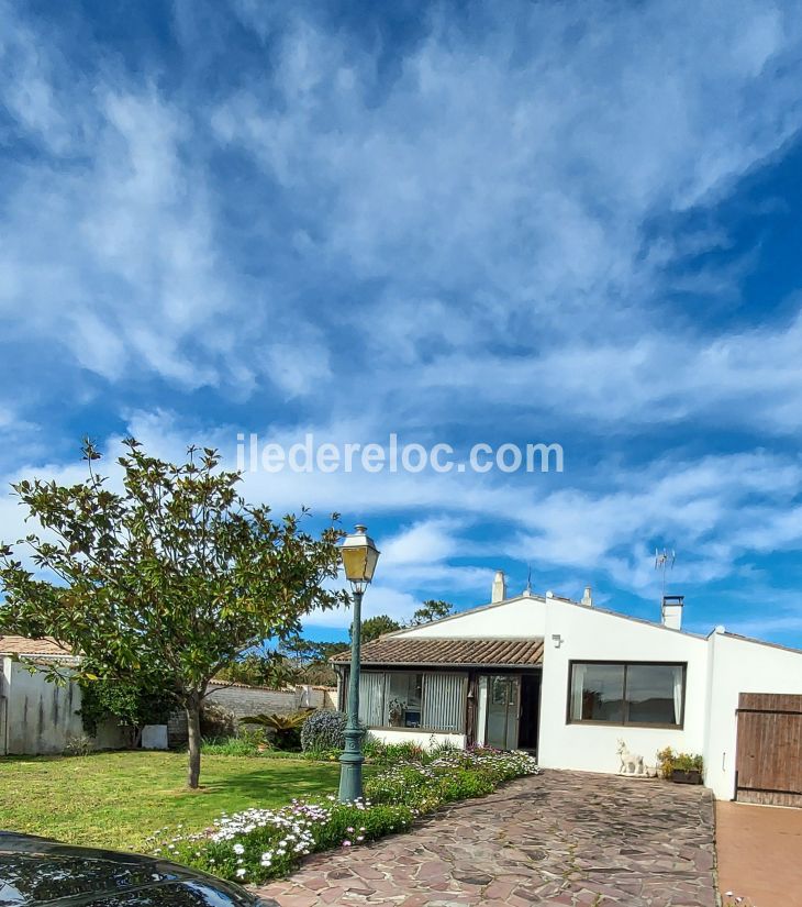 Photo 18: An accomodation located in La Couarde-sur-mer on ile de R&eacute;.